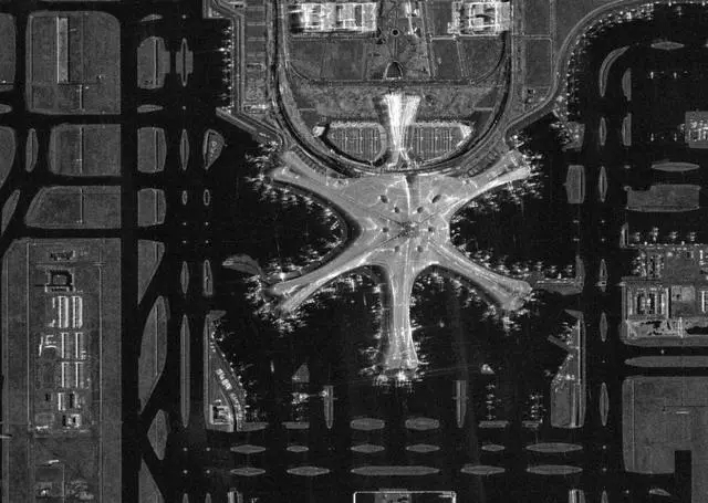 我国首个多基线干涉合成孔径雷达全球测绘系统成功在轨应用