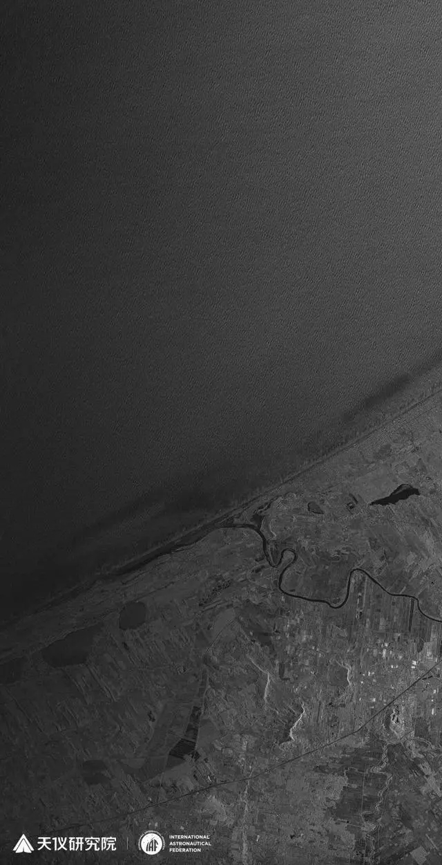 中国首颗商业 SAR 合成孔径雷达卫星 “海丝一号”图像公布